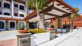 La Quinta Inn & Suites by Wyndham Exterior