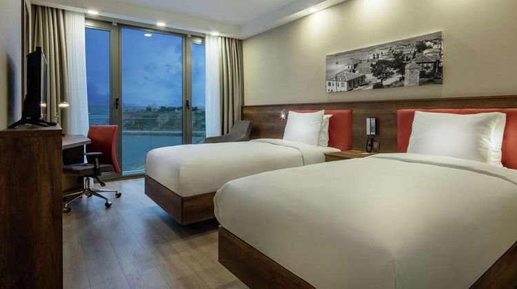 Hampton by Hilton Canakkale Gallipoli Room