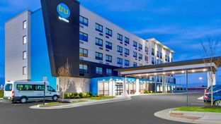 Tru by Hilton Ashburn One Loudoun