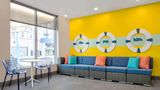 Tru by Hilton Ashburn One Loudoun Pool