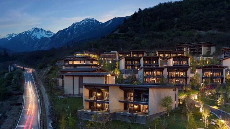 <b>Conrad Jiuzhaigou Exterior</b>. Images powered by <a href="https://iceportal.shijigroup.com/" title="IcePortal" target="_blank">IcePortal</a>.