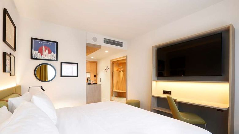 <b>Hampton by Hilton Krakow Airport Room</b>. Images powered by <a href="https://iceportal.shijigroup.com/" title="IcePortal" target="_blank">IcePortal</a>.