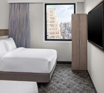 DoubleTree by Hilton Times Square South Room