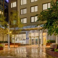 DoubleTree by Hilton Times Square South