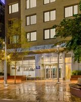DoubleTree by Hilton Times Square South