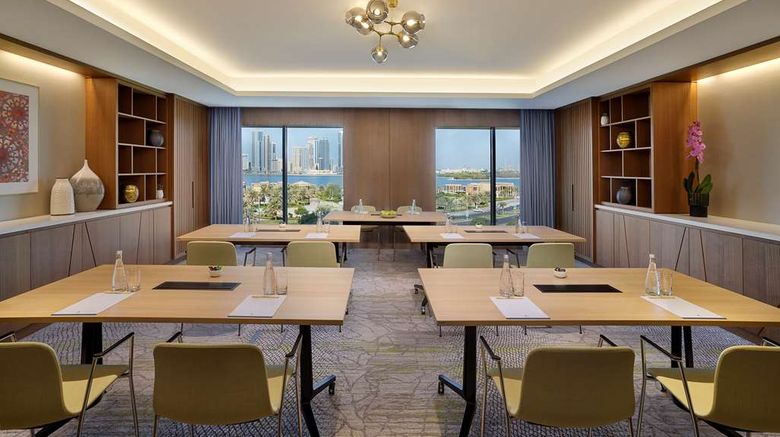 <b>Doubletree by Hilton Sharjah Waterfront Meeting</b>. Images powered by <a href="https://iceportal.shijigroup.com/" title="IcePortal" target="_blank">IcePortal</a>.