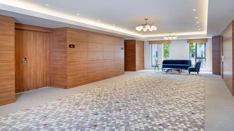 Hampton by Hilton Tashkent Lobby