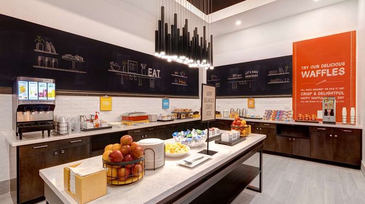 Hampton Inn & Suites Burlington Restaurant