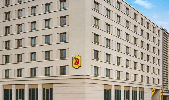 Super 8 by Wyndham Chemnitz Exterior