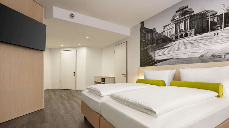 <b>Super 8 by Wyndham Chemnitz Room</b>. Images powered by <a href="https://iceportal.shijigroup.com/" title="IcePortal" target="_blank">IcePortal</a>.