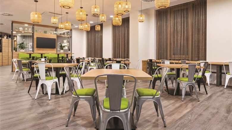<b>Super 8 by Wyndham Chemnitz Other</b>. Images powered by <a href="https://iceportal.shijigroup.com/" title="IcePortal" target="_blank">IcePortal</a>.