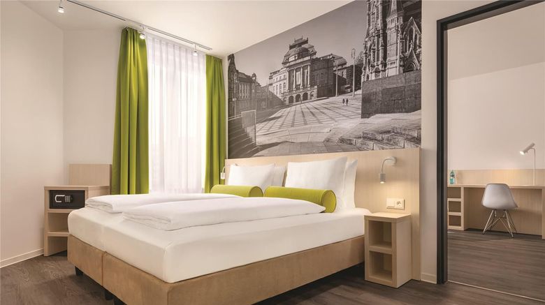 <b>Super 8 by Wyndham Chemnitz Room</b>. Images powered by <a href="https://iceportal.shijigroup.com/" title="IcePortal" target="_blank">IcePortal</a>.