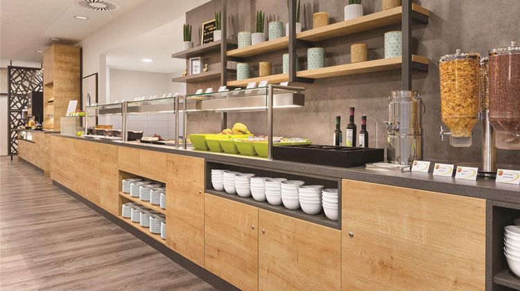 Super 8 by Wyndham Chemnitz Other