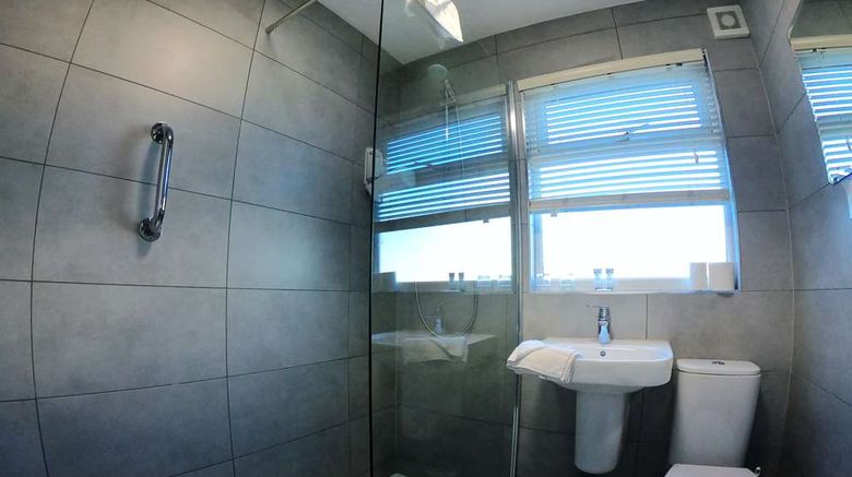 <b>Bella Vista Hotel Room</b>. Images powered by <a href="https://iceportal.shijigroup.com/" title="IcePortal" target="_blank">IcePortal</a>.