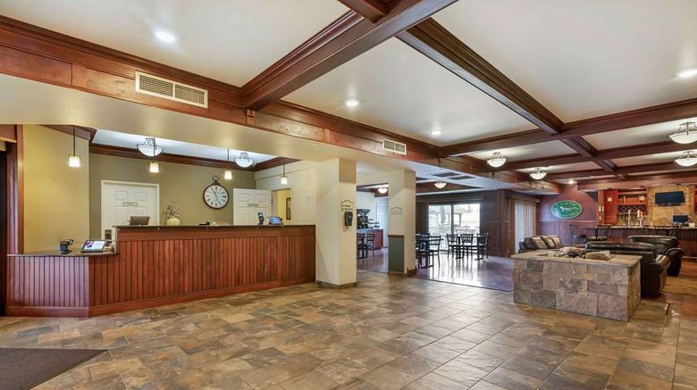 <b>Extended Stay America Minot Lobby</b>. Images powered by <a href="https://iceportal.shijigroup.com/" title="IcePortal" target="_blank">IcePortal</a>.