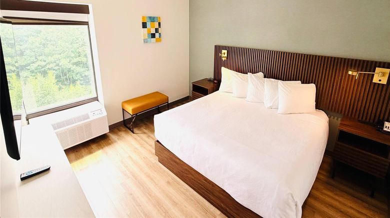 <b>Comfort Inn Saco-Old Orchard Beach Suite</b>. Images powered by <a href="https://iceportal.shijigroup.com/" title="IcePortal" target="_blank">IcePortal</a>.