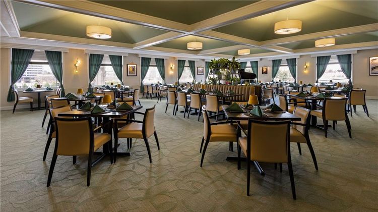 Penn Harris Hotel, Trademark Collection Restaurant
