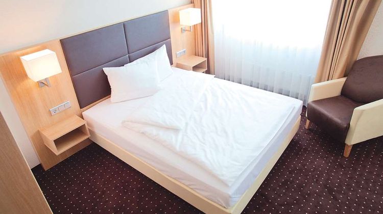 LanzCarre Hotel, Radisson Individuals Room