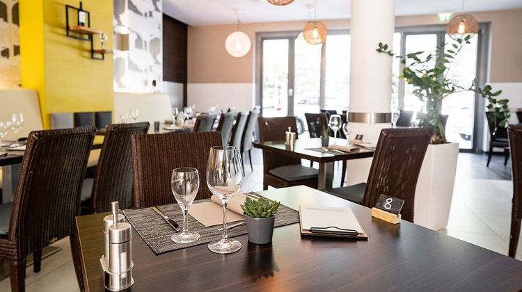 LanzCarre Hotel, Radisson Individuals Restaurant
