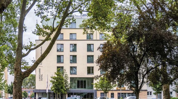 LanzCarre Hotel, Radisson Individuals Exterior
