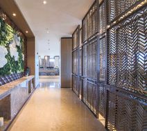 Howard Johnson Longxiang Hotel Ningbo Lobby