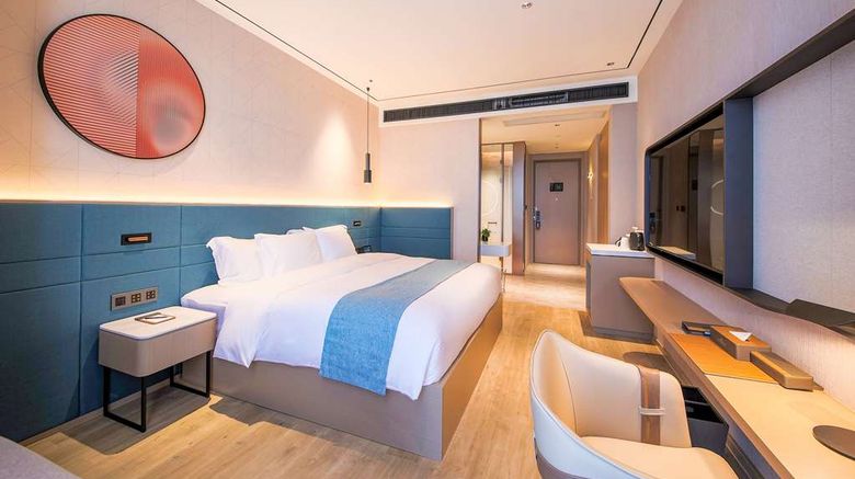 <b>Howard Johnson Longxiang Hotel Ningbo Room</b>. Images powered by <a href="https://iceportal.shijigroup.com/" title="IcePortal" target="_blank">IcePortal</a>.