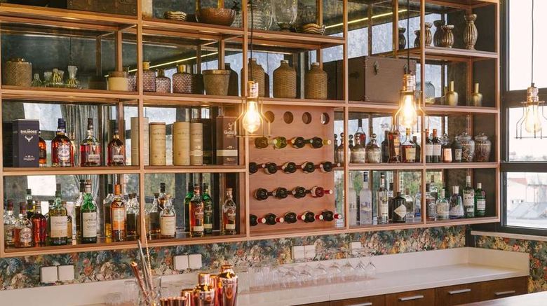 <b>Hypnos Boutique Hotel Restaurant</b>. Images powered by <a href="https://iceportal.shijigroup.com/" title="IcePortal" target="_blank">IcePortal</a>.