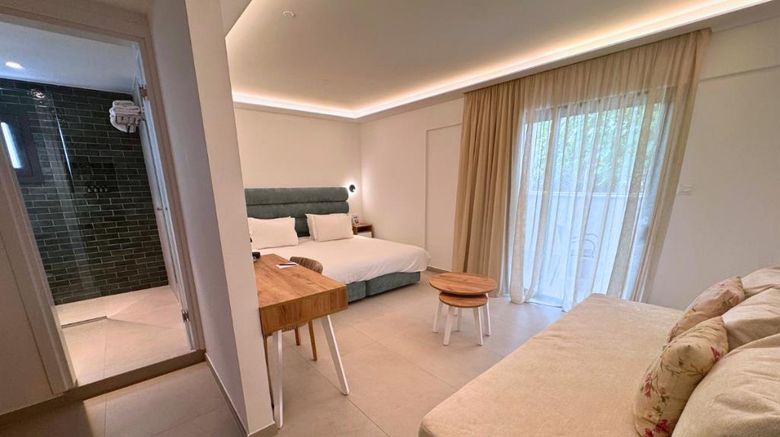 <b>Hypnos Boutique Hotel Room</b>. Images powered by <a href="https://iceportal.shijigroup.com/" title="IcePortal" target="_blank">IcePortal</a>.