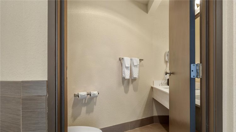 Best Western Sunridge Inn-Conference Crt Suite