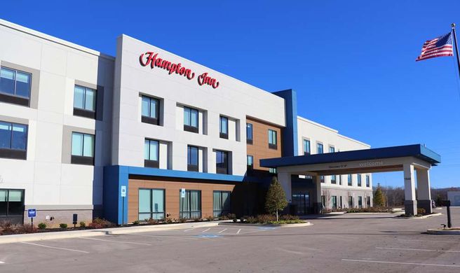 Hampton Inn McMinnville Exterior