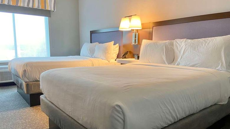 <b>Hampton Inn McMinnville Room</b>. Images powered by <a href="https://iceportal.shijigroup.com/" title="IcePortal" target="_blank">IcePortal</a>.