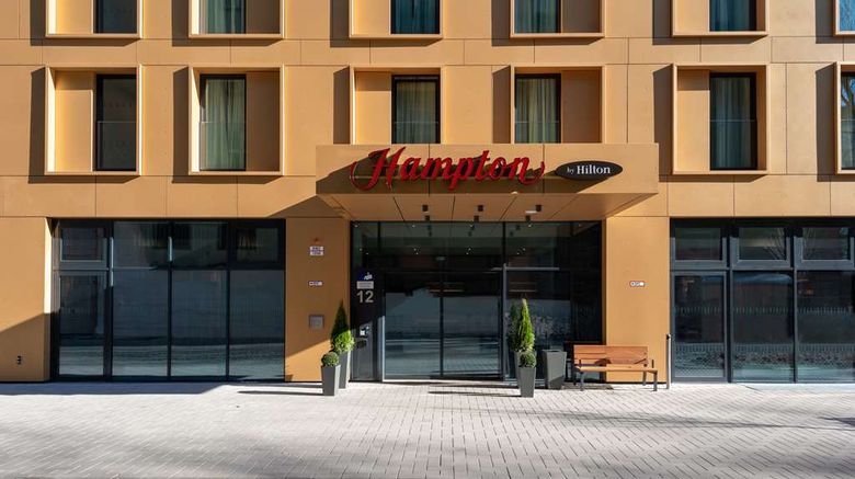 <b>Hampton by Hilton Dusseldorf City Centre Exterior</b>. Images powered by <a href="https://iceportal.shijigroup.com/" title="IcePortal" target="_blank">IcePortal</a>.