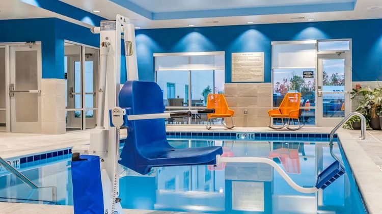 Hampton by Hilton Bedford Pool