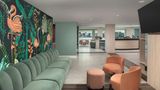 Tru by Hilton Miami Airprt S Blue Lagoon Lobby