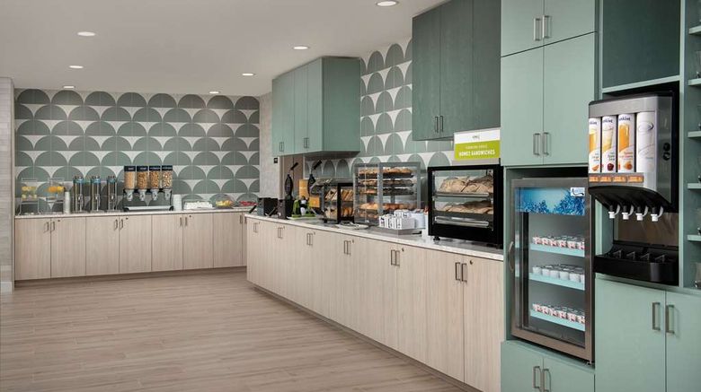 <b>Tru by Hilton Miami Airprt S Blue Lagoon Restaurant</b>. Images powered by <a href="https://iceportal.shijigroup.com/" title="IcePortal" target="_blank">IcePortal</a>.