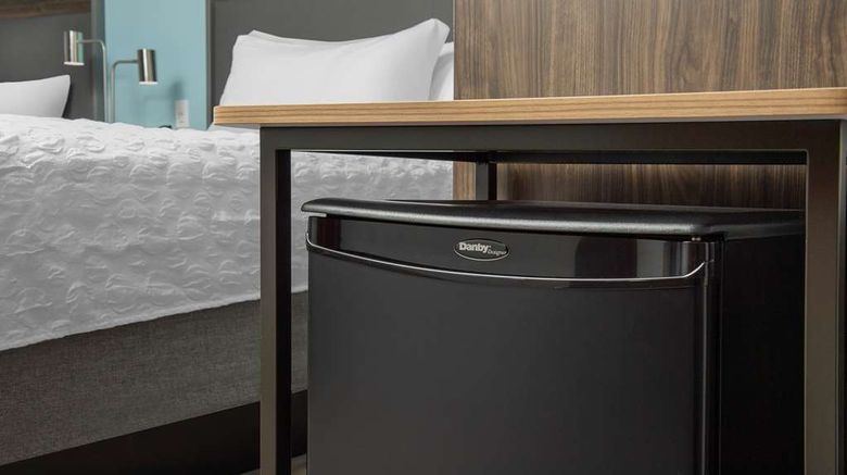 <b>Tru by Hilton Miami Airprt S Blue Lagoon Room</b>. Images powered by <a href="https://iceportal.shijigroup.com/" title="IcePortal" target="_blank">IcePortal</a>.