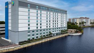 Tru by Hilton Miami Airprt S Blue Lagoon