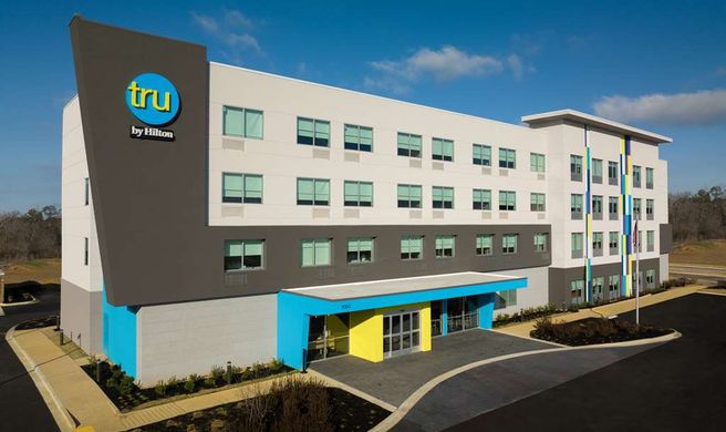 Tru by Hilton Tupelo Exterior