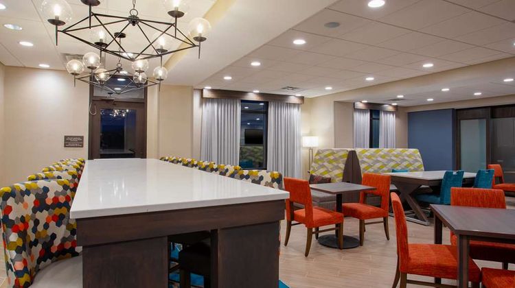 Hampton Inn Union City Lobby