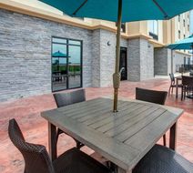 Hampton Inn Union City Exterior