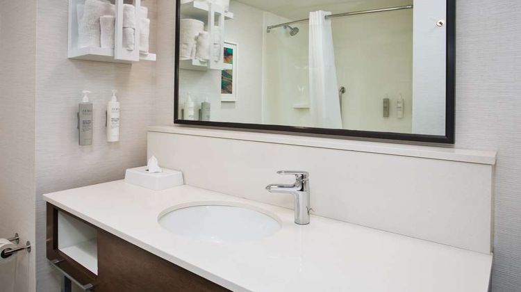Hampton Inn Union City Room