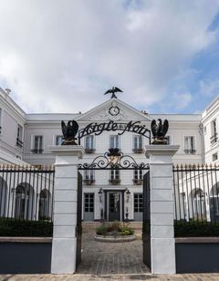 Aigle Noir Fontainebleau MGallery