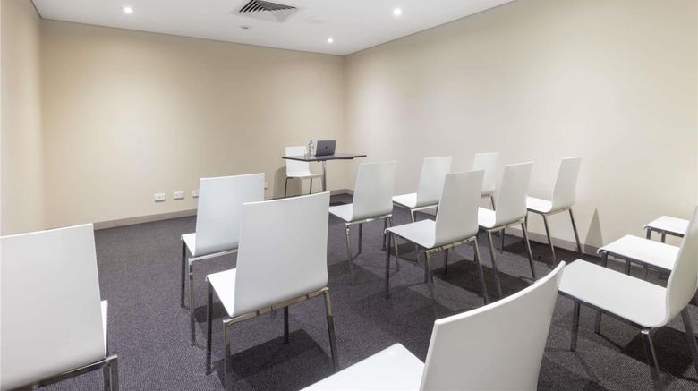 <b>Mercure Brisbane Garden City Meeting</b>. Images powered by <a href="https://iceportal.shijigroup.com/" title="IcePortal" target="_blank">IcePortal</a>.