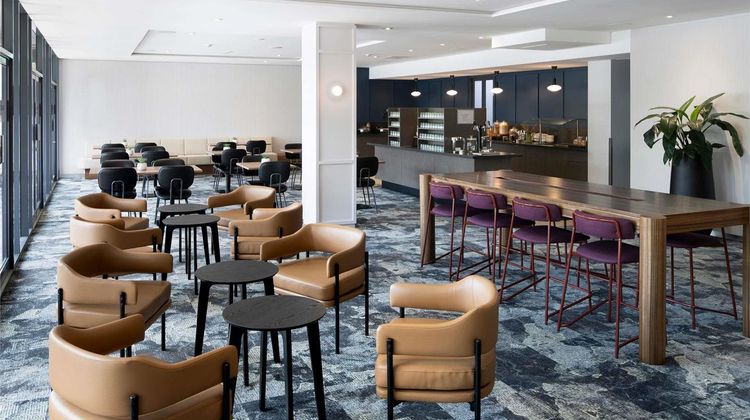 Mercure Brisbane Garden City Restaurant