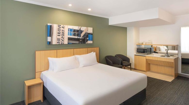 <b>Mercure Sydney Macquarie Park Room</b>. Images powered by <a href="https://iceportal.shijigroup.com/" title="IcePortal" target="_blank">IcePortal</a>.