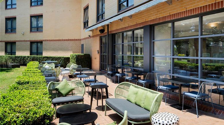 <b>Mercure Sydney Macquarie Park Exterior</b>. Images powered by <a href="https://iceportal.shijigroup.com/" title="IcePortal" target="_blank">IcePortal</a>.