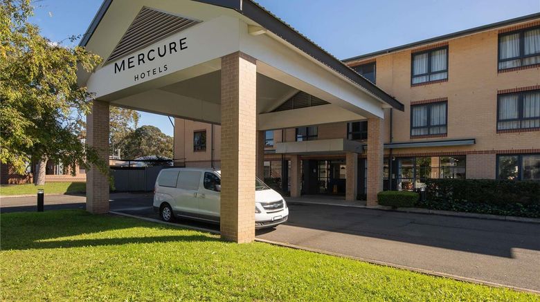 <b>Mercure Sydney Macquarie Park Exterior</b>. Images powered by <a href="https://iceportal.shijigroup.com/" title="IcePortal" target="_blank">IcePortal</a>.