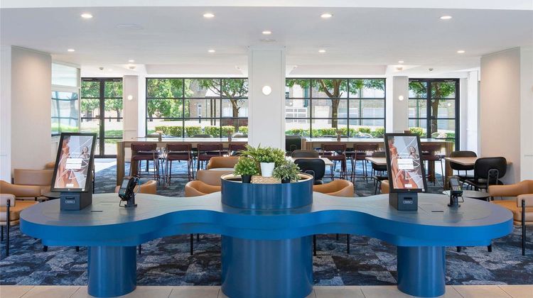 Mercure Sydney Macquarie Park Exterior