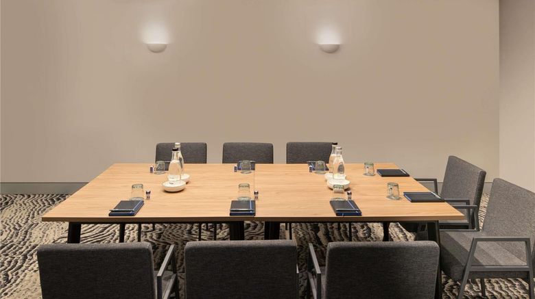 <b>Mercure Sydney Manly Warringah Meeting</b>. Images powered by <a href="https://iceportal.shijigroup.com/" title="IcePortal" target="_blank">IcePortal</a>.