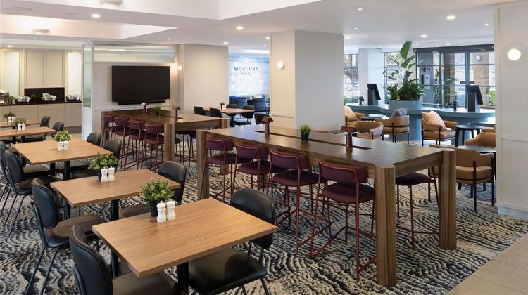 Mercure Sydney Manly Warringah Exterior